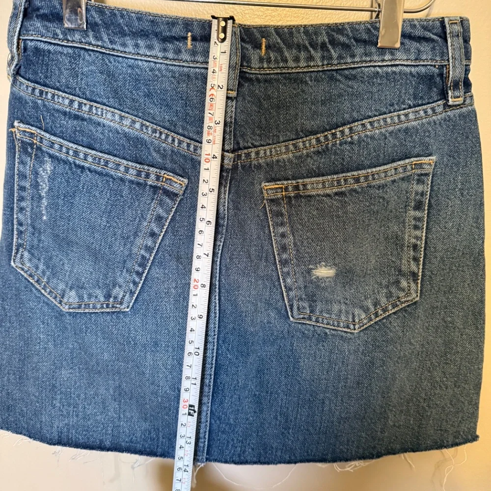 LIKE NEW Free People We the Free Harvey Distressed Button Fly Mini Skirt sz26
